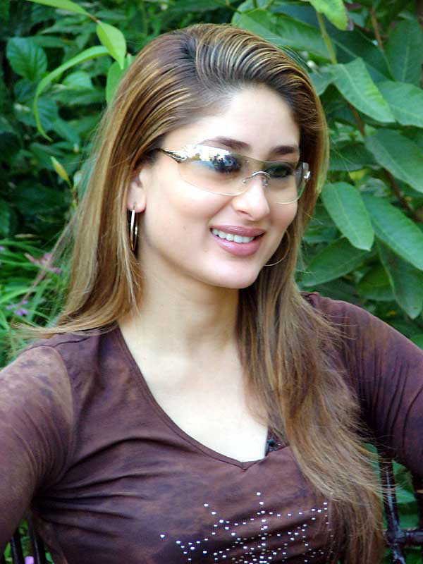 Bollywood Actress Kareena Kapoor Profile, Biography and Latest Hot