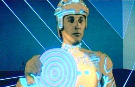TRON Star Bruce Boxleitner on S...