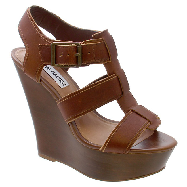 ... Fashion and Style Blog: Shoe Lust: WANTING Steve Madden Wedge Sandals