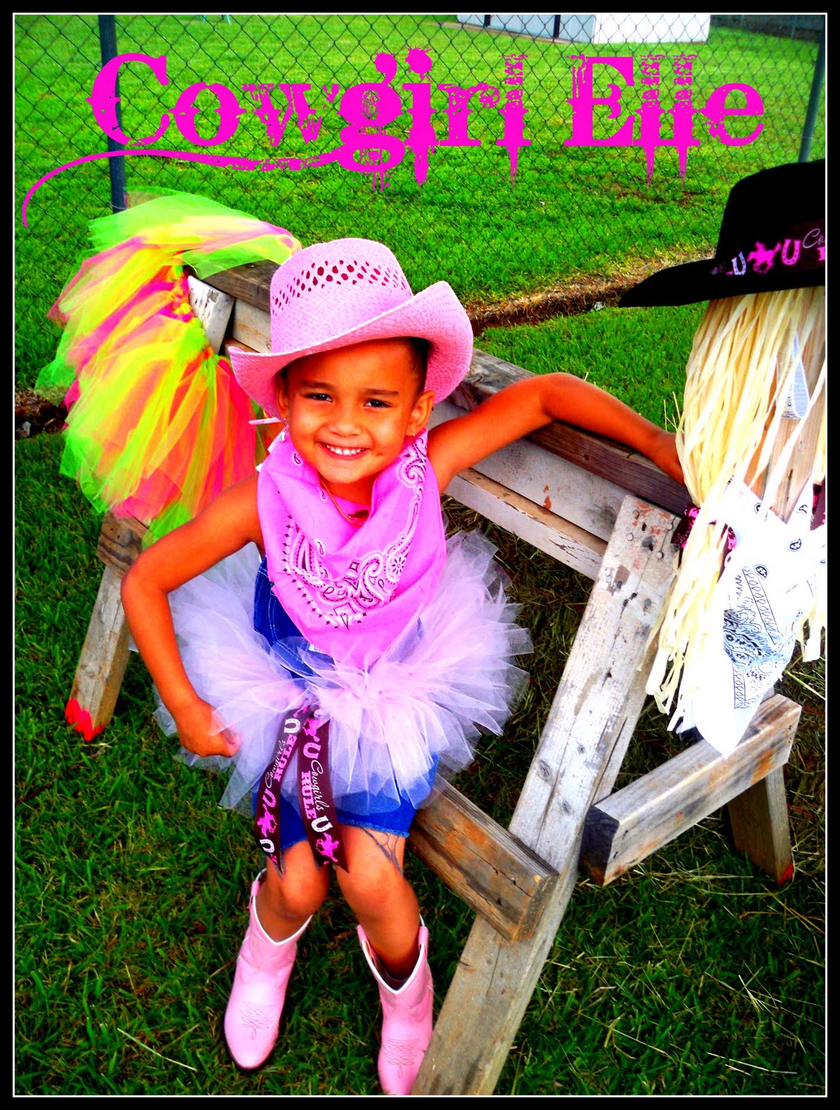 Mami So Chic Cowboy Party a Hoedown