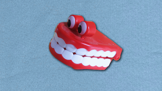 Chomping-Teeth-Animation.gif