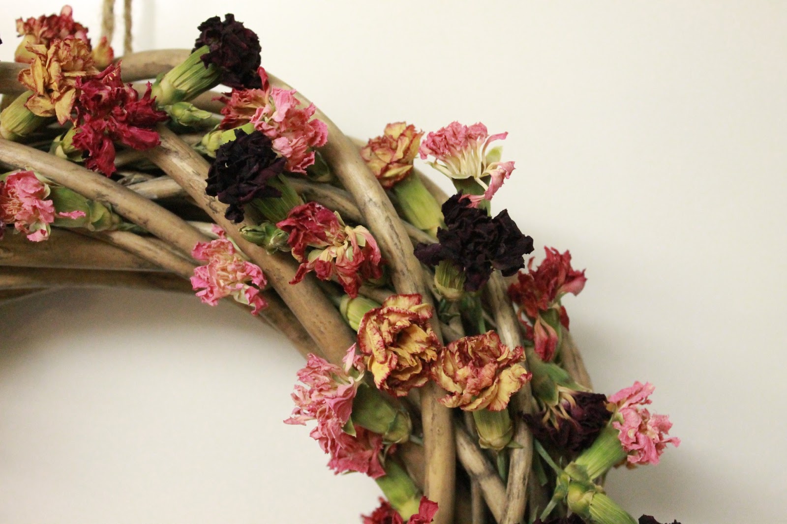 MA SUITE Quick and easy Dried flower wreath