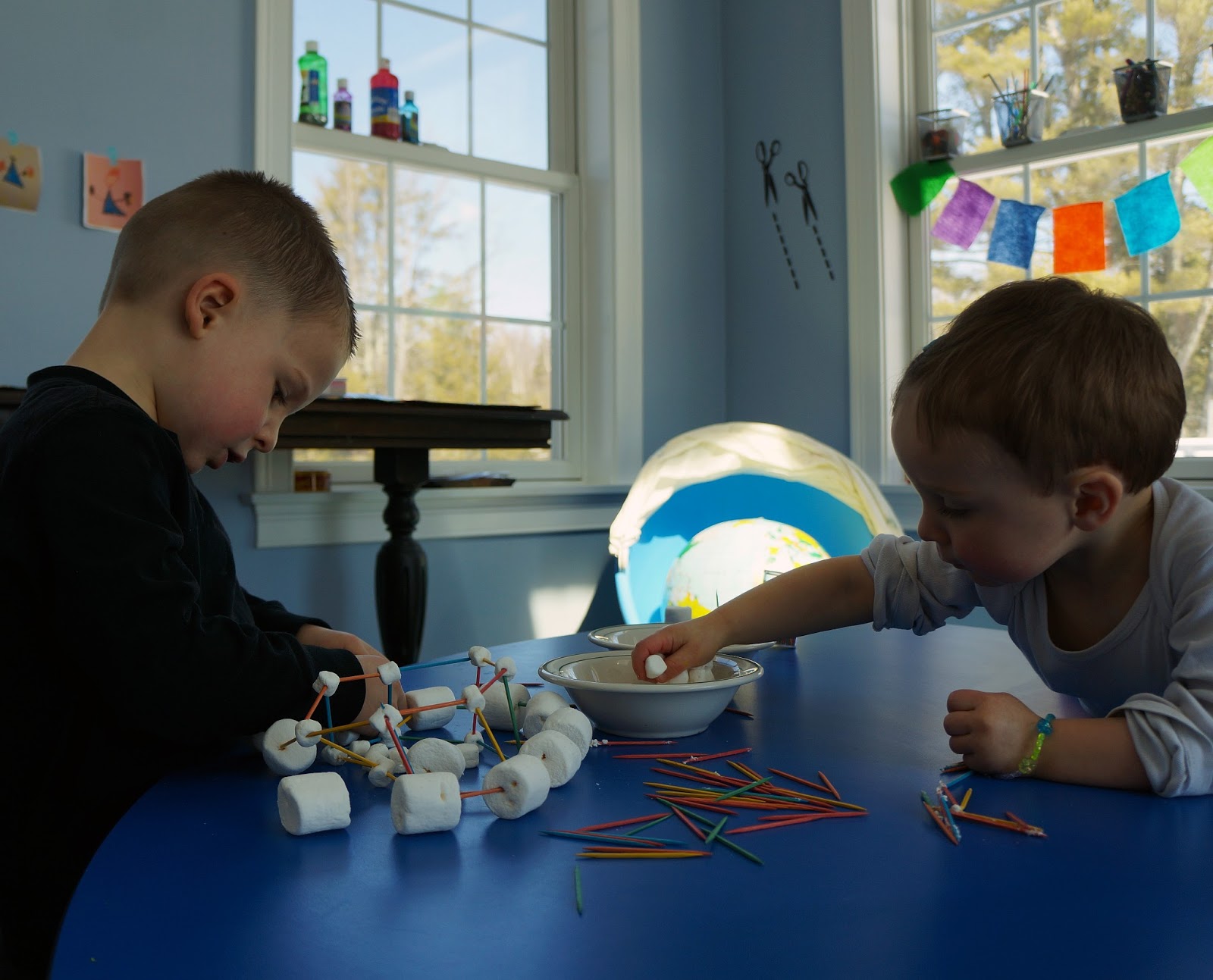 The Little Legers Making 3D Shape Models with Marshmallows & Toothpicks!