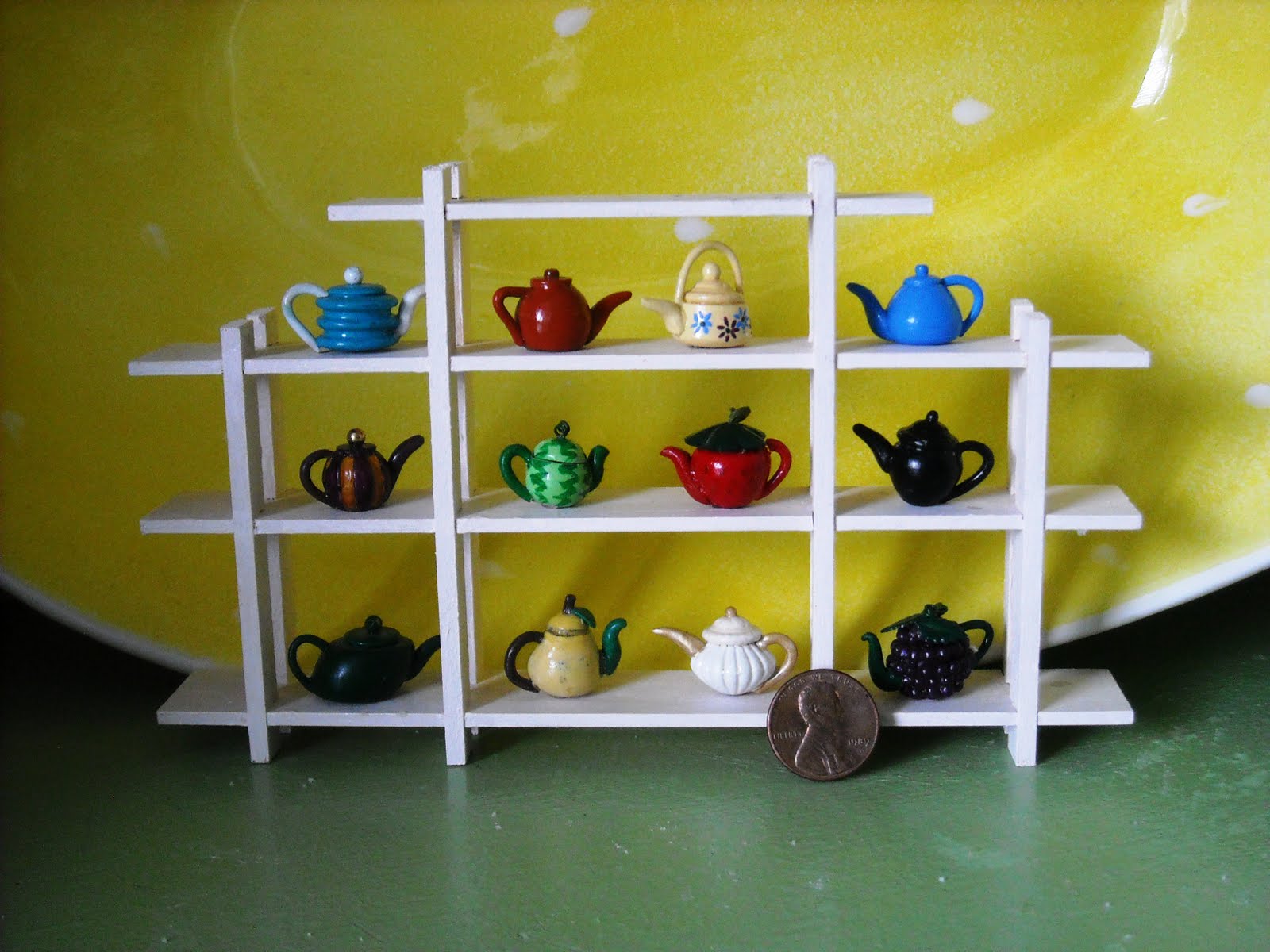 Old Days Old Ways Miniatures MondayTiny Teapots!