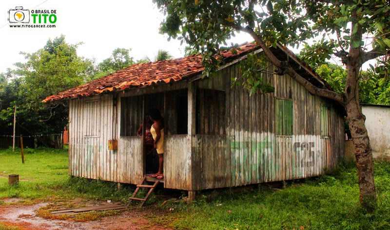 Casa na vila do Curiaú, localizada na APA do Rio Curiaú, em Macapá, no Amapá