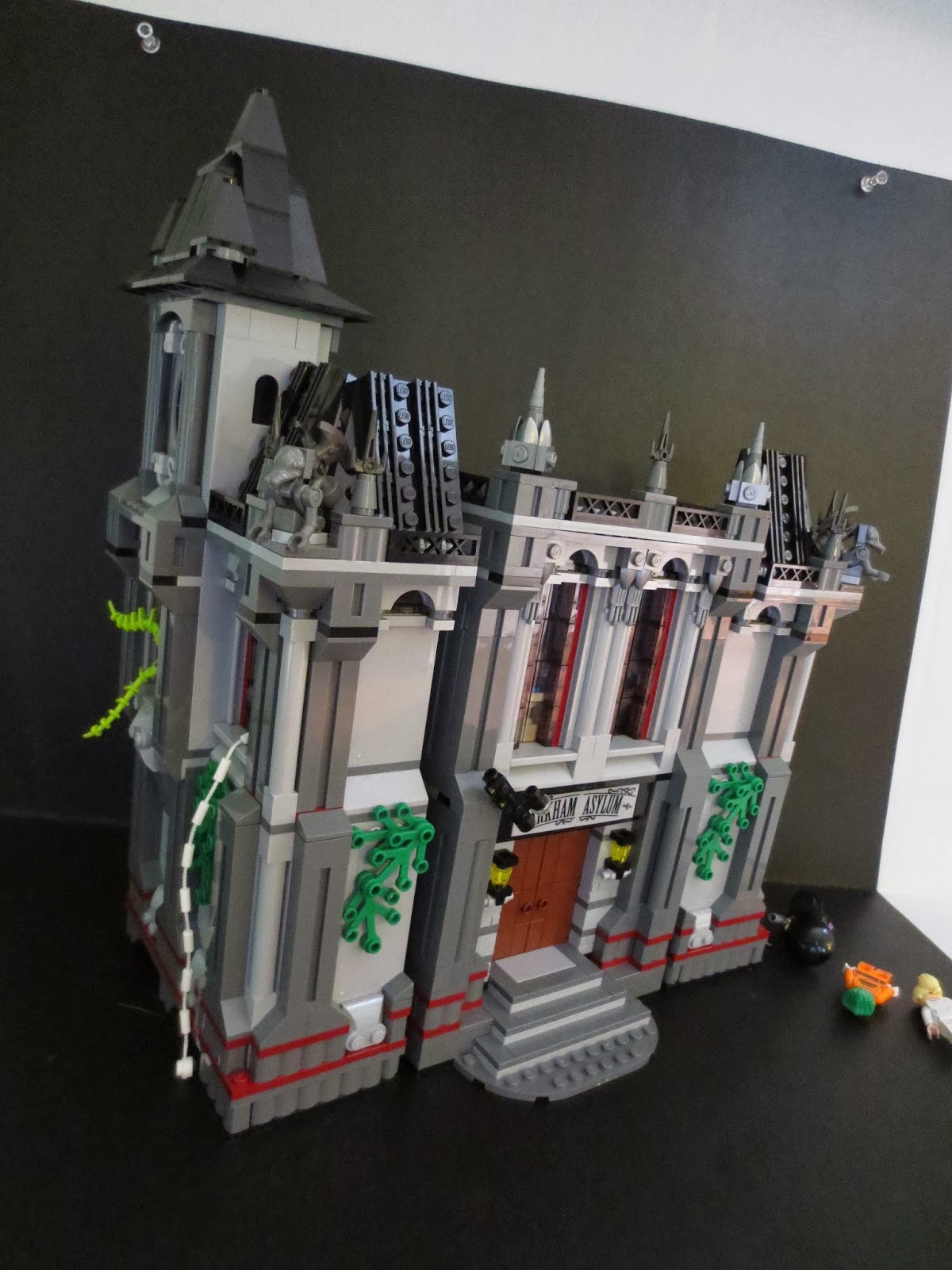 Action Figure Barbecue Lego Review Arkham Asylum from DC Superheroes