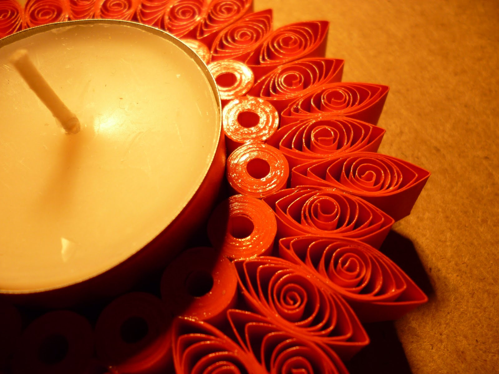 Papírvilág how to make a quilled candle holder / hogyan készíts