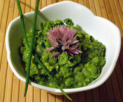 Mushy peas garnished with chives