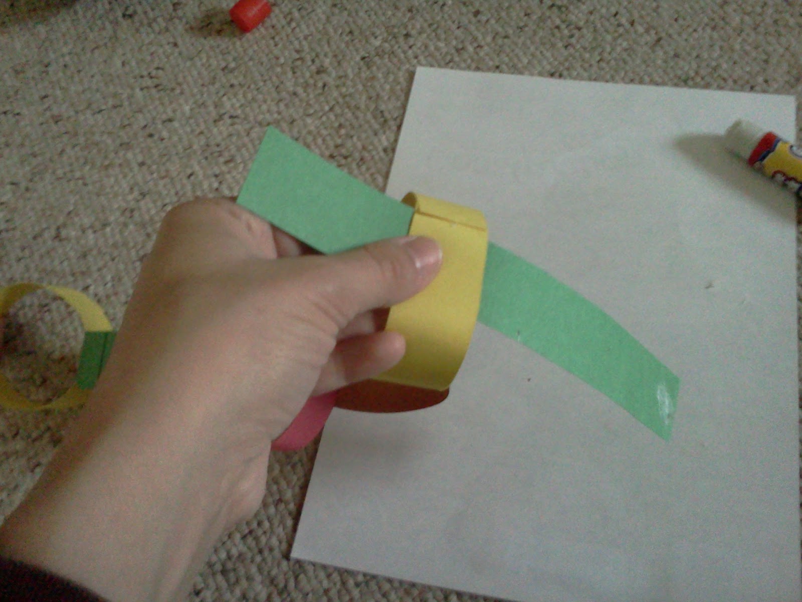 Construction Paper Chain Link Calendar {Tutorial} Confessions of a