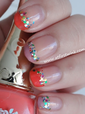 Etude House PWH901 glitter nail polish with colorful tips
