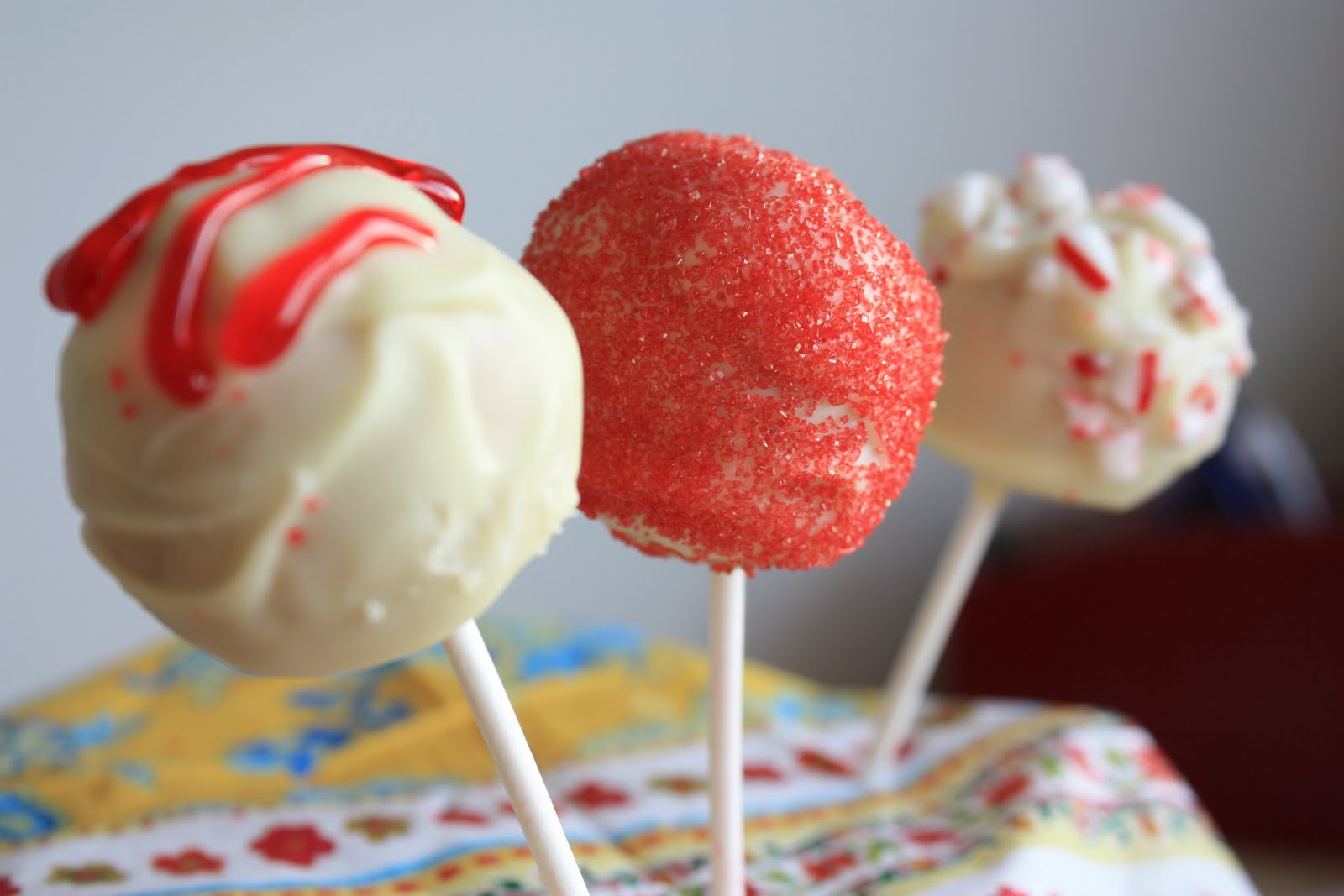 Two Minds Cook Alike Candy Cane Cake Pops
