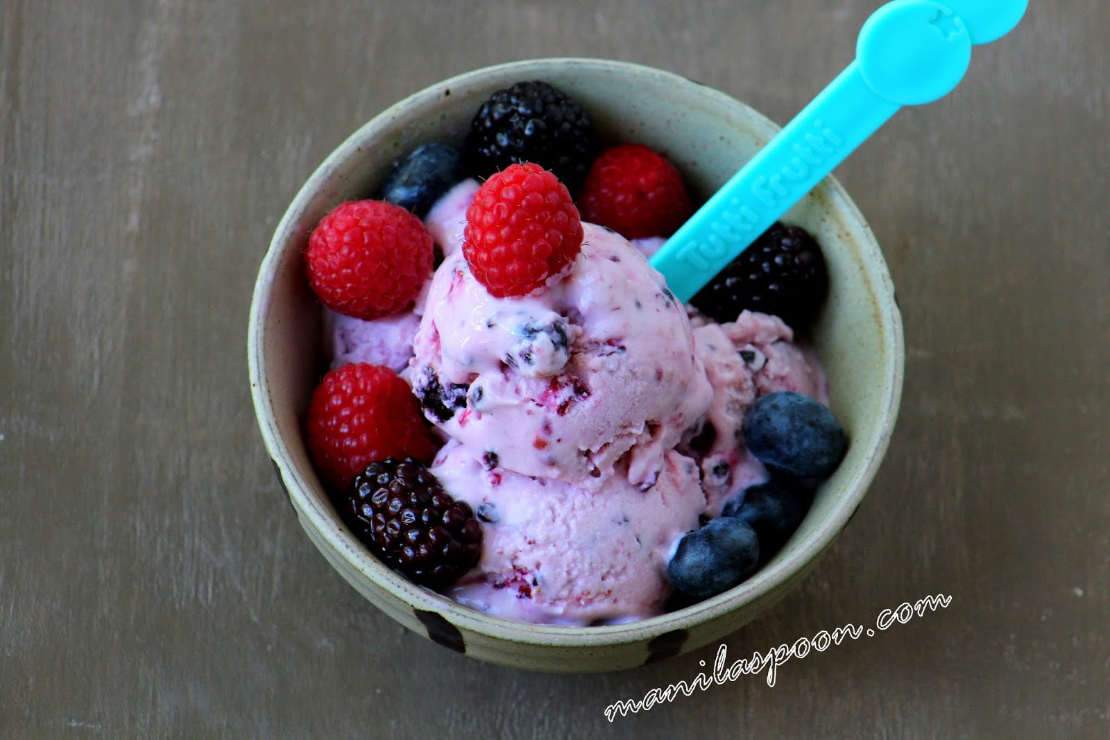 Mixed Berry Frozen Yogurt Manila Spoon
