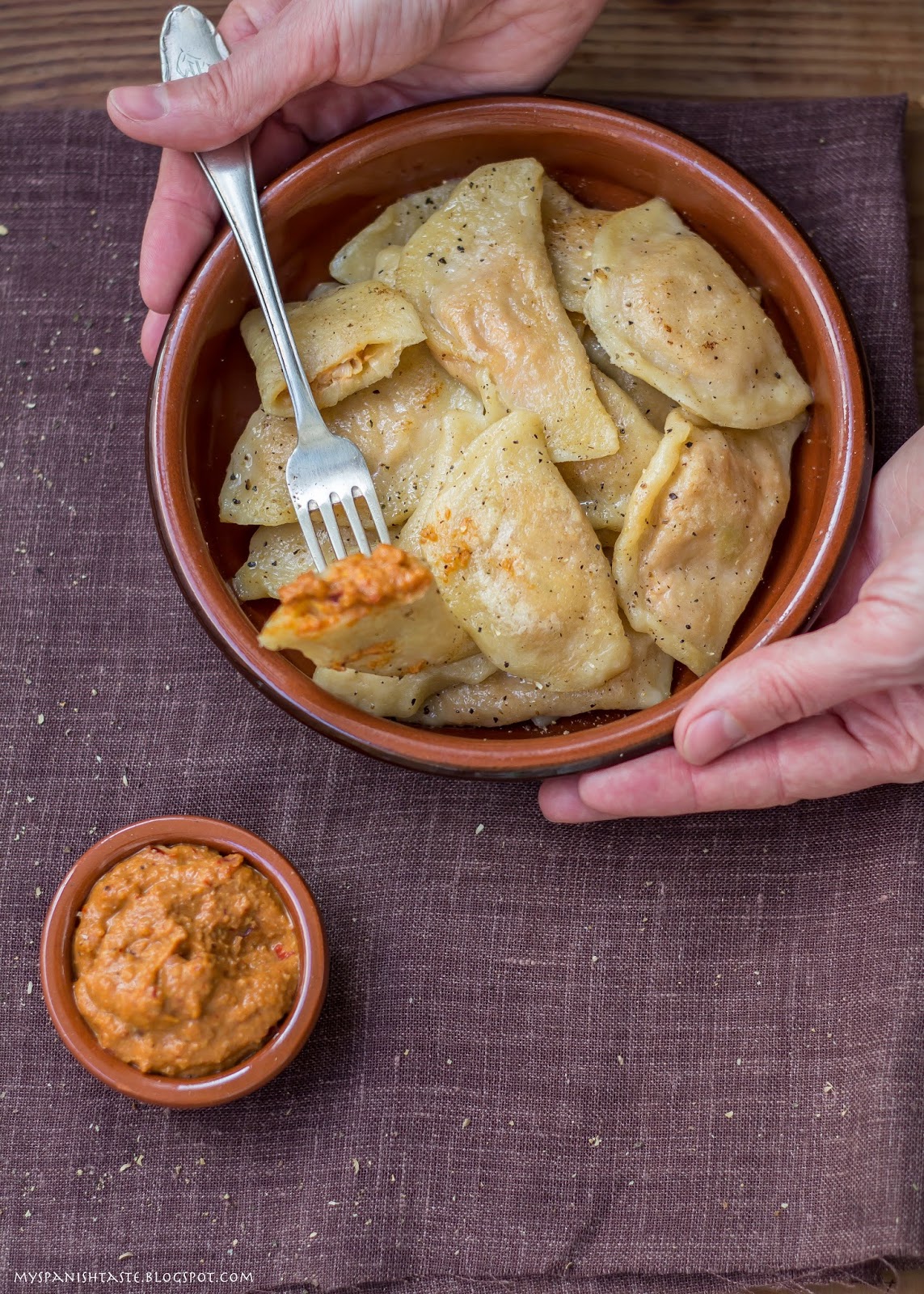 My Spanish Taste Dumplings with calçots and romesco sauce