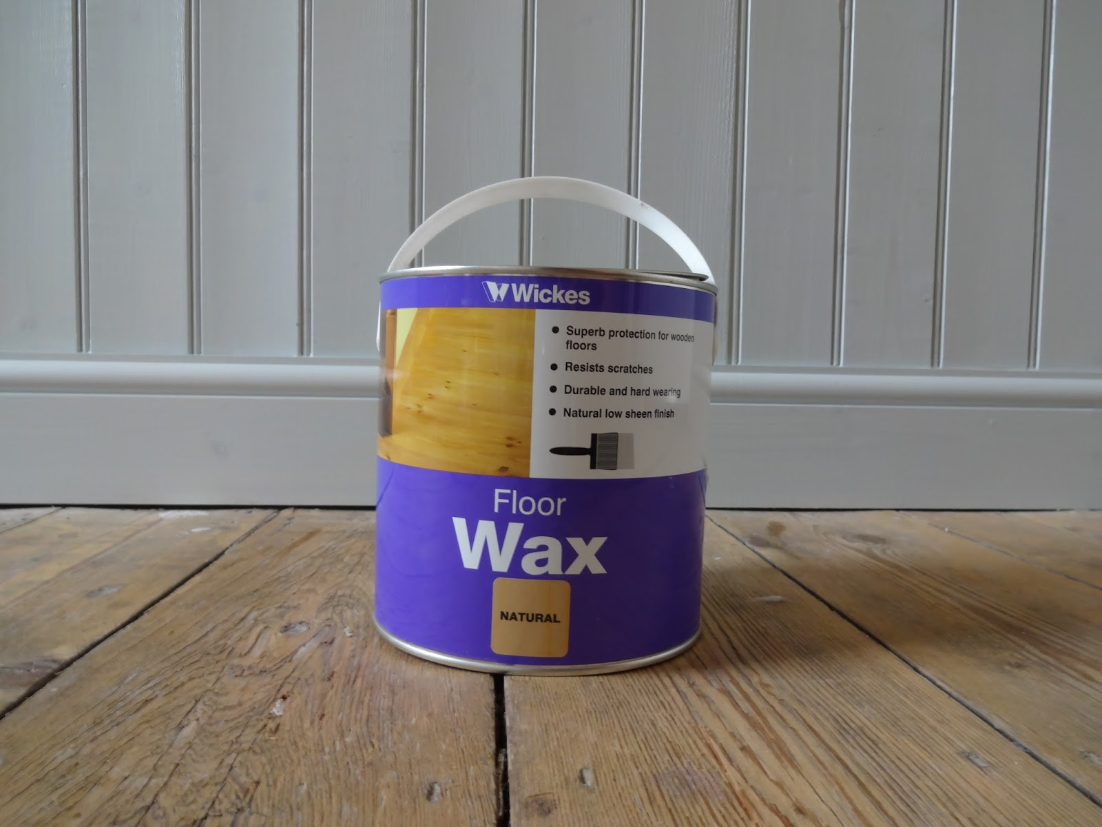 Finishing the Bathroom Floor with Floor Wax Kezzabeth.co.uk DIY, Renovation & Interiors Blog