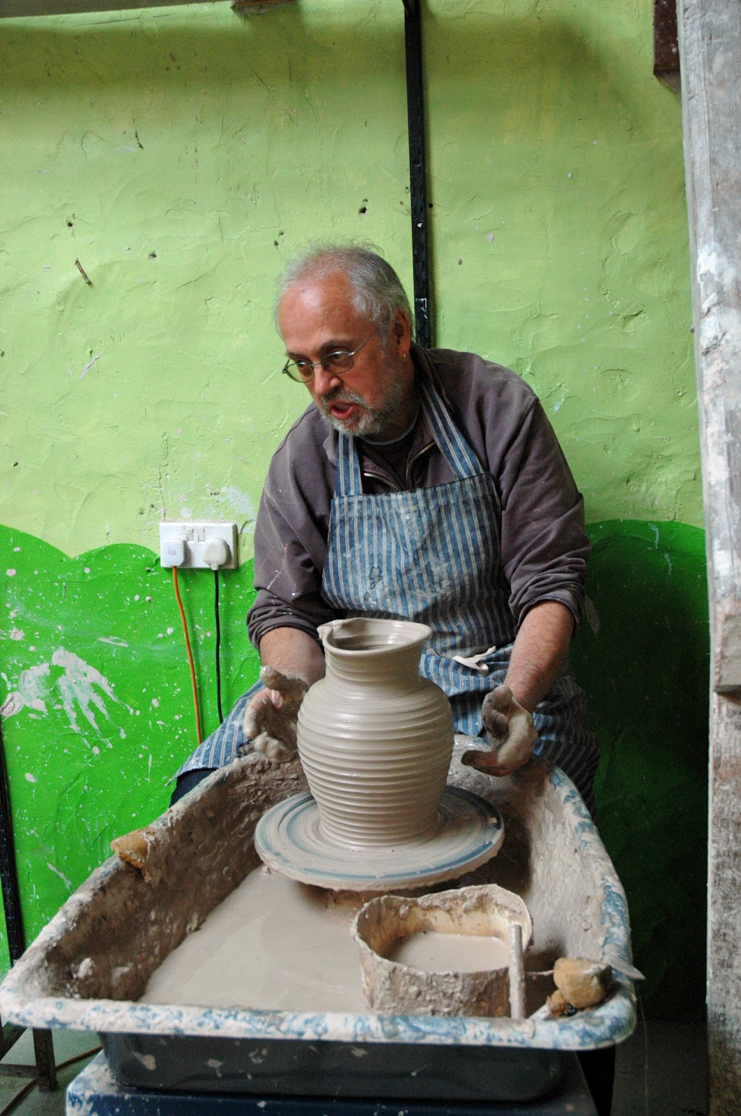 arteascuola Throwing clay!