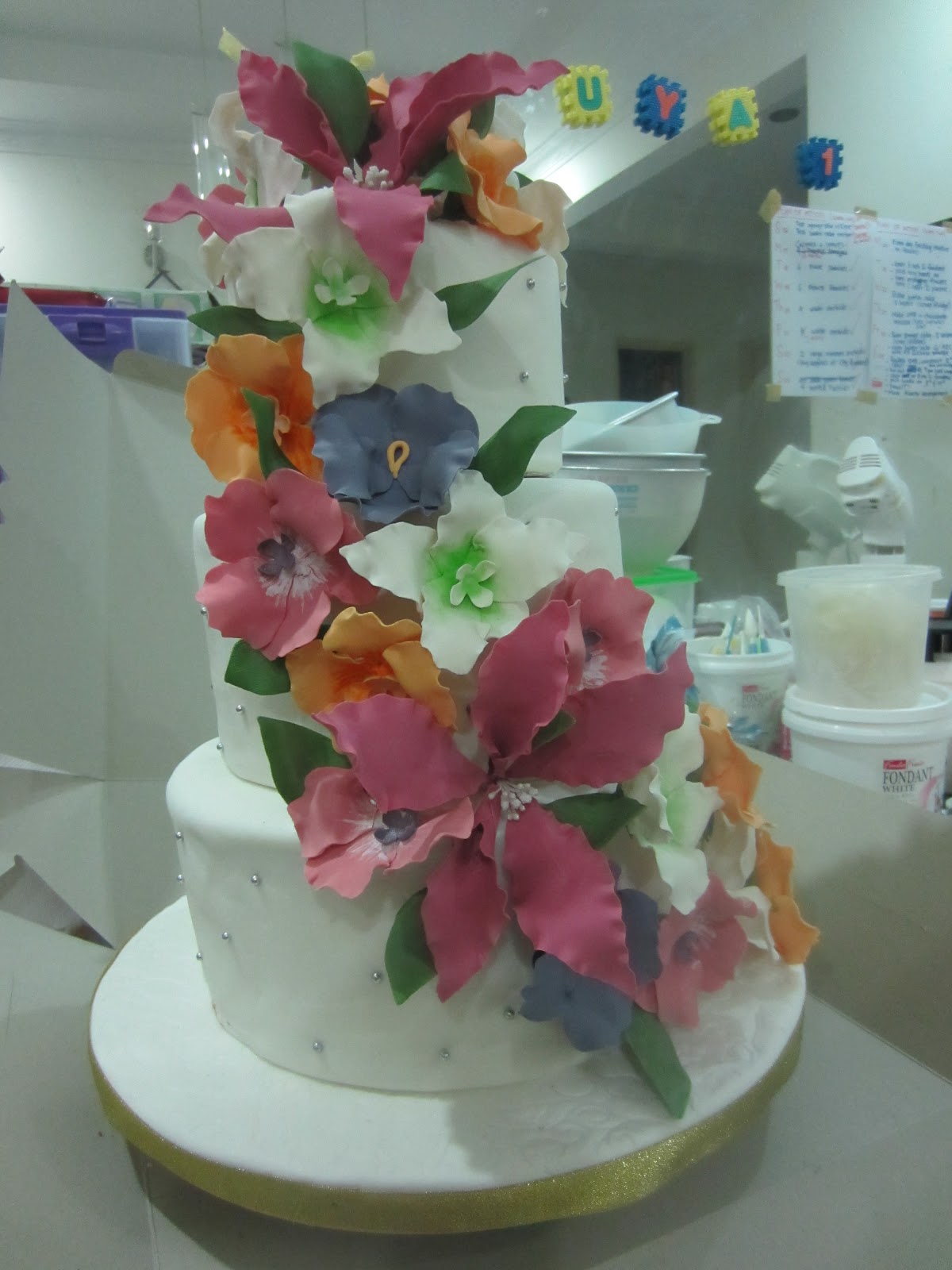 Home May'de Cakes The Making Flowers Galore Wedding cake