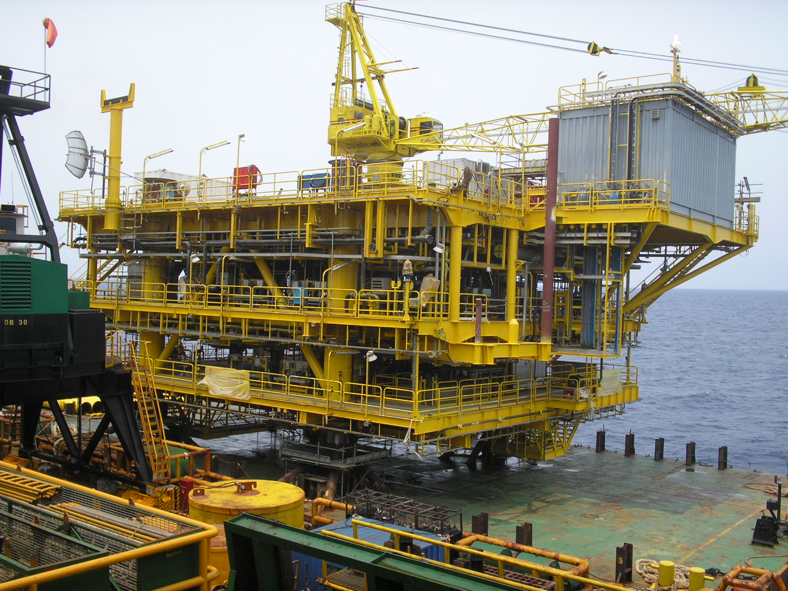 Platform Installation Offshore (WHP Kerisi North Belut) oNeway