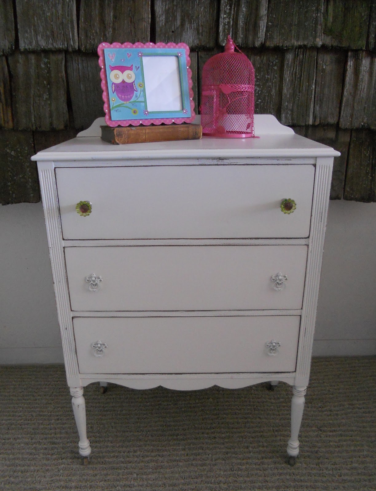 {createinspire} White Antique Dresser