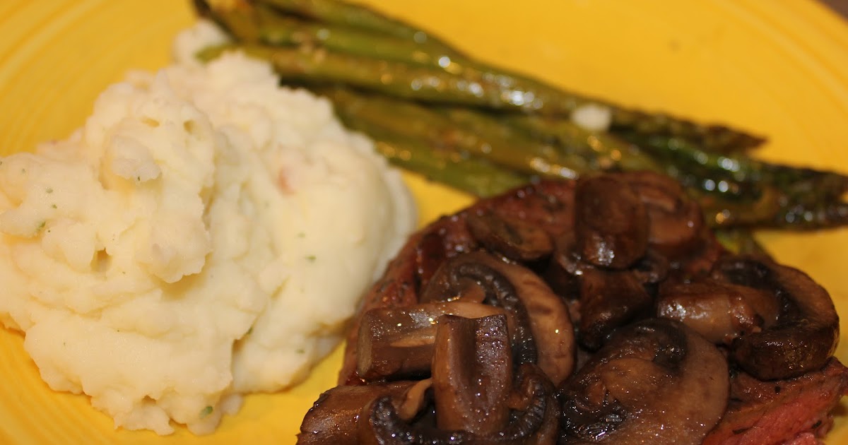 Delish Dinners! Steak with Mushrooms, asparagus and mashed potatoes YUM!
