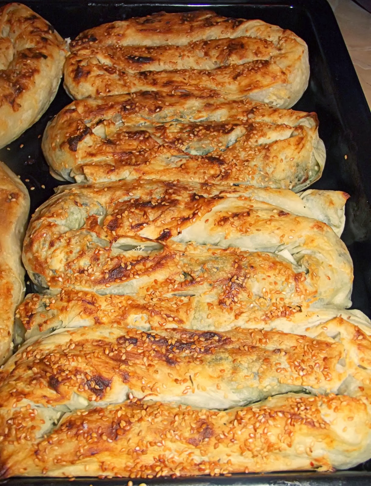 PEMBE ÇATI PatatesliIspanaklı Yufka Böreği