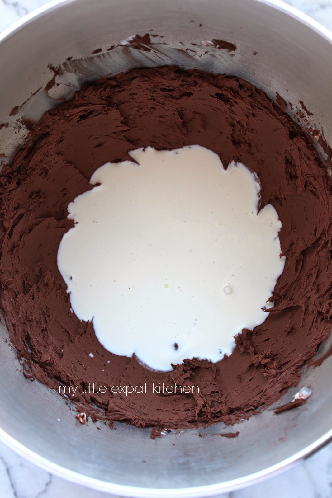 My Little Expat Kitchen Vanilla layer cake with chocolatemascarpone filling, mascarpone