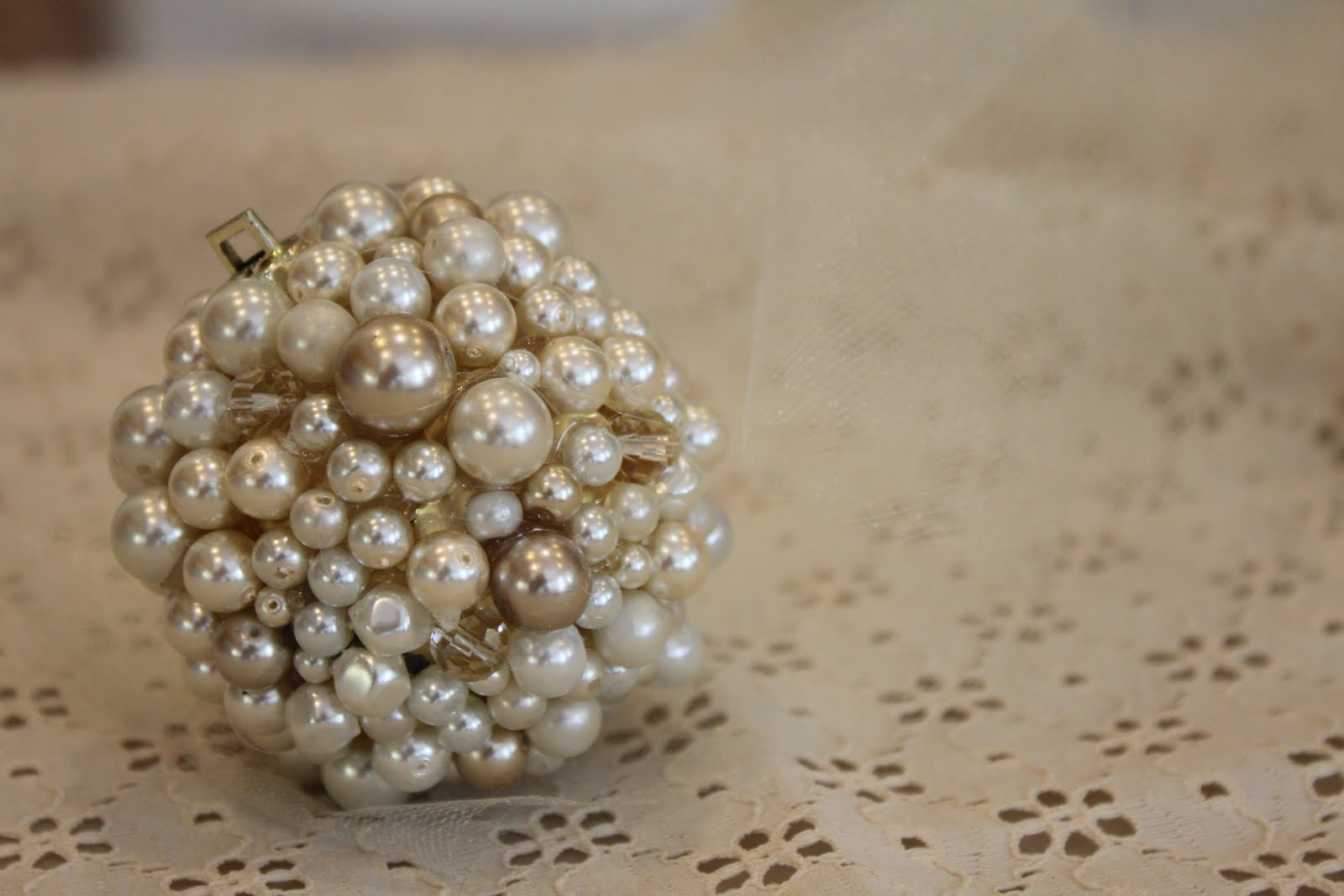 do it yourself divas DIY Pearl Ornament