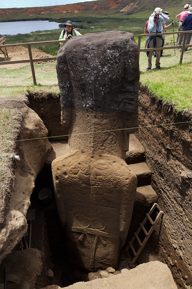National Paranormal Association: Easter Island Statues actually have
