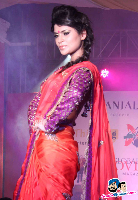 Indian Model in Red Saree - (17) - Global Movie Independence Fashion Show Photos