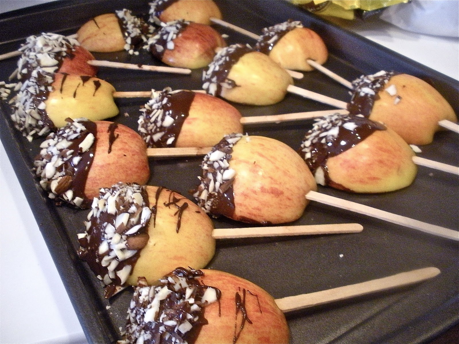 Tips on dipping cake pops!