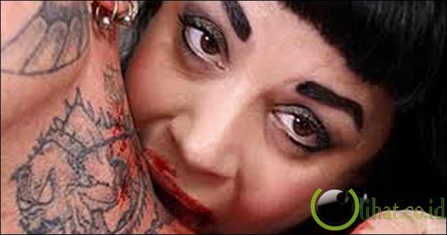 Minum darah Minum darah