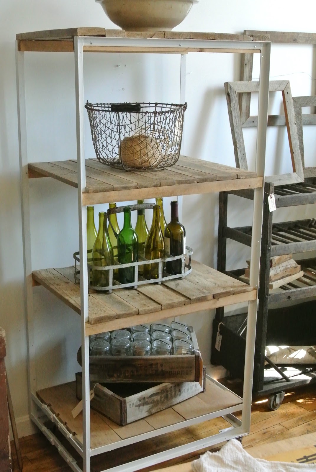 Brookline Street Studio Making Pallets Look like Barn Wood