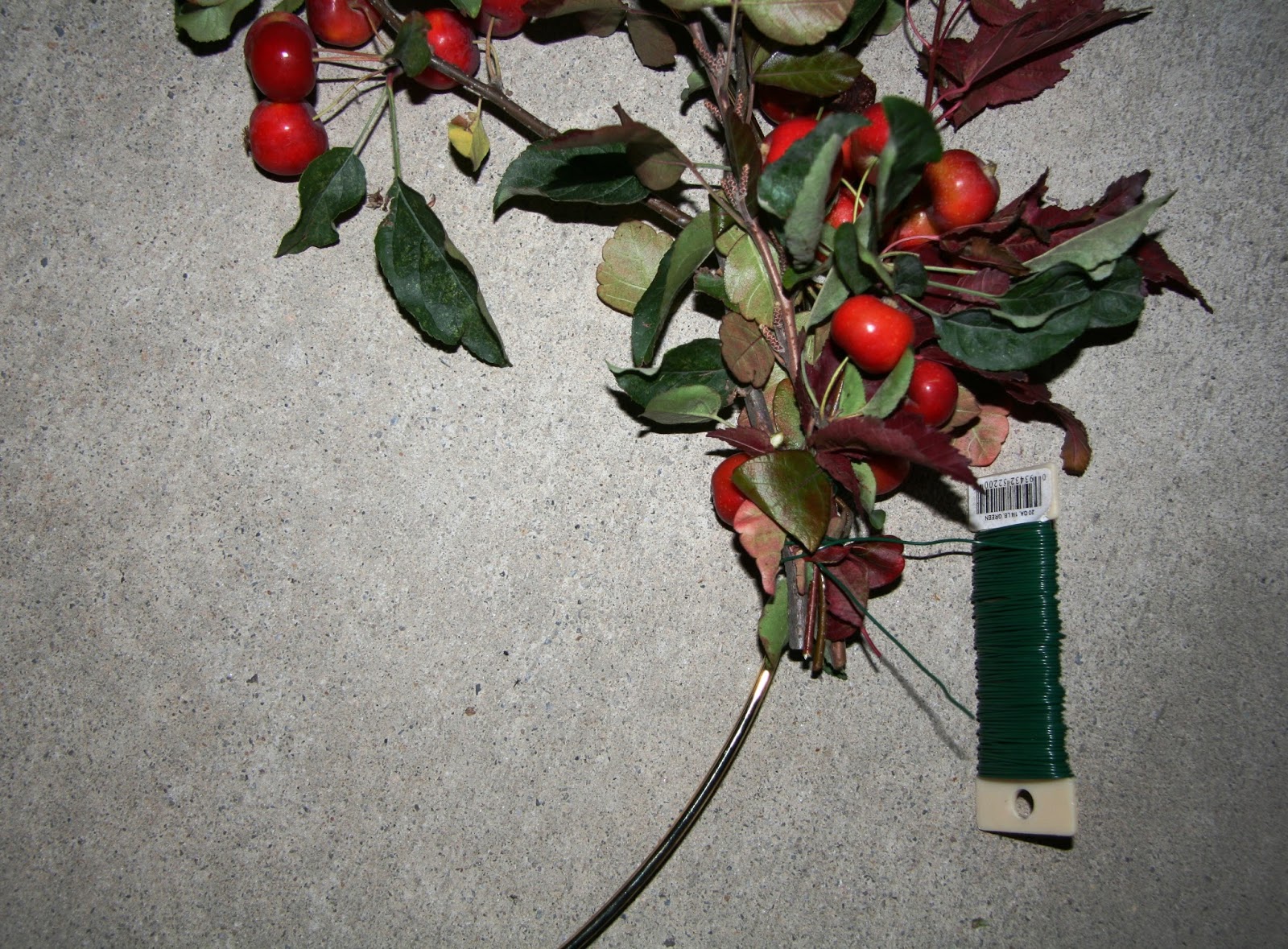 Decorated Mantel Natural Splendor Make Your Own Living Wreath