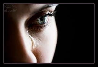 Mujer-madre-llorando-lágrimas