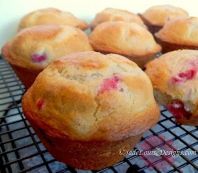 Currant Muffins | http://jadelouisedesigns.com