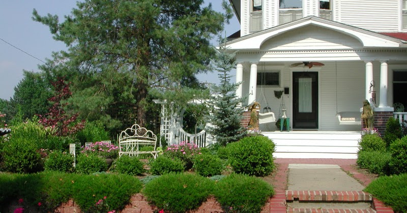 Desain Dan Ide Pemandangan: Landscape Design for Front of House