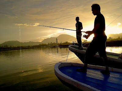 Resep essence Yang pas pada Umpan Mancing Ikan Menurut Cuaca :