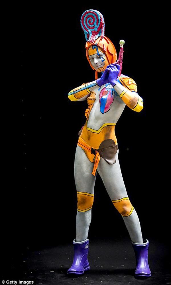 Body painting Festival 2014 Sri Lanka Hot Picture Gallery.