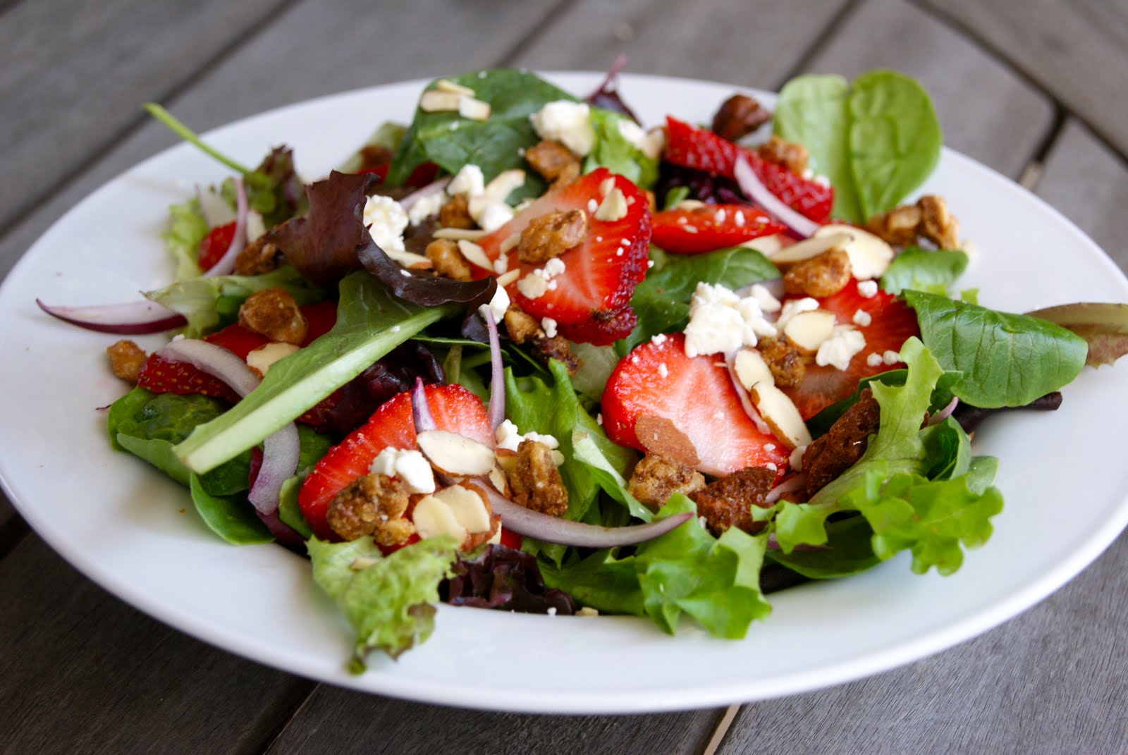 Delight's Bites Summery Strawberry & Spinach Salad