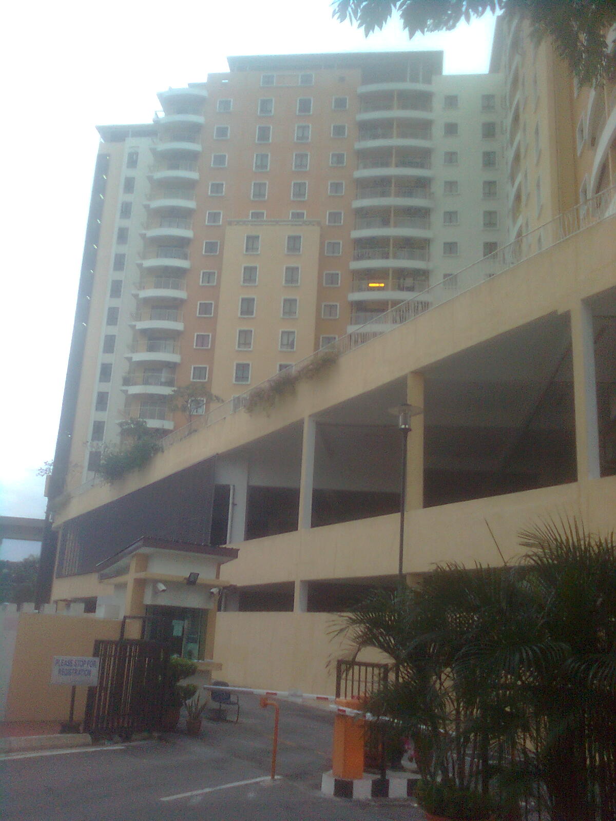 For Rent Paramount View Condo, PJ, F/F (NA) to First Step