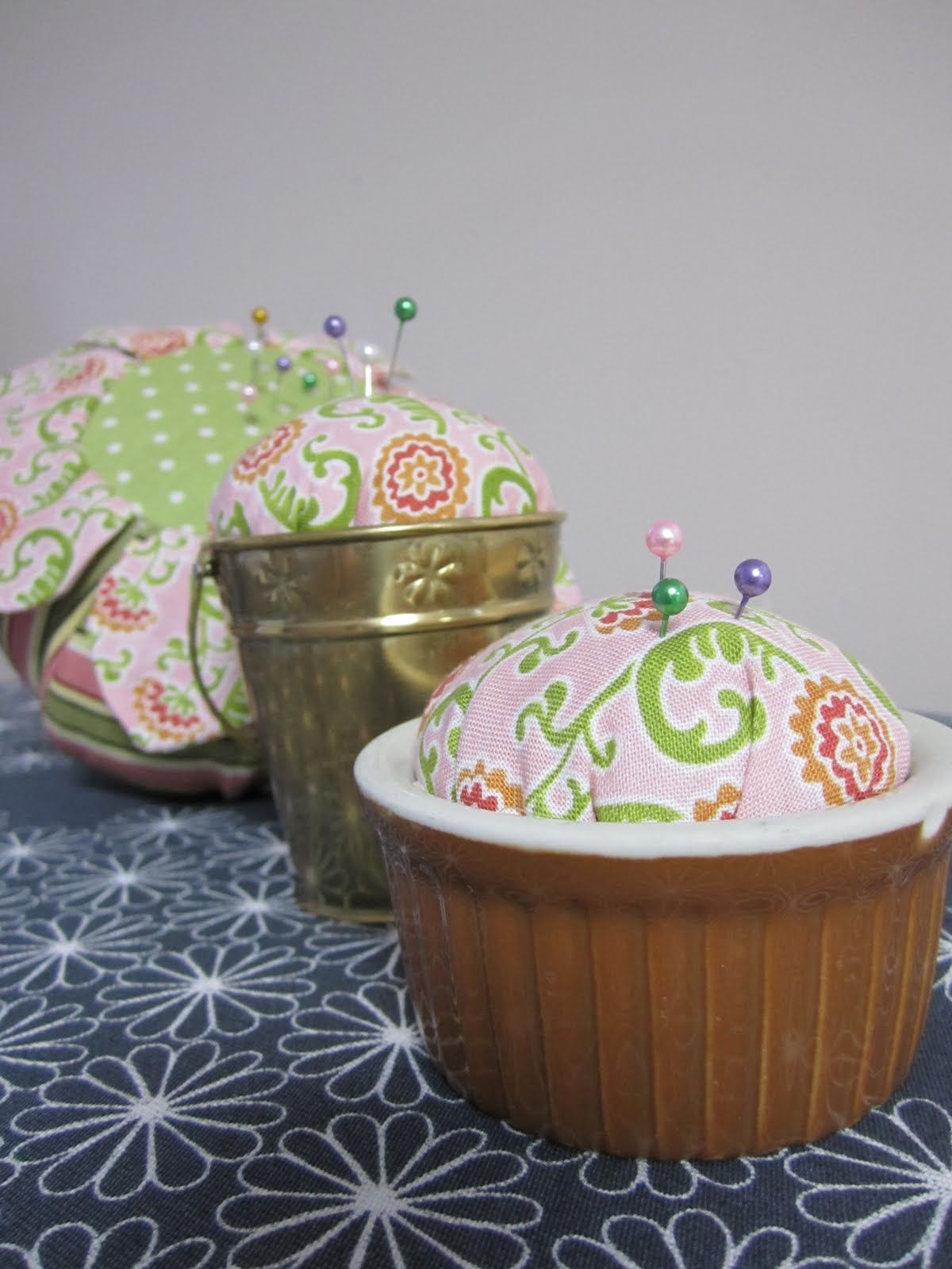 Craft with Confidence EasyPeasy Pincushion (a mini tutorial)