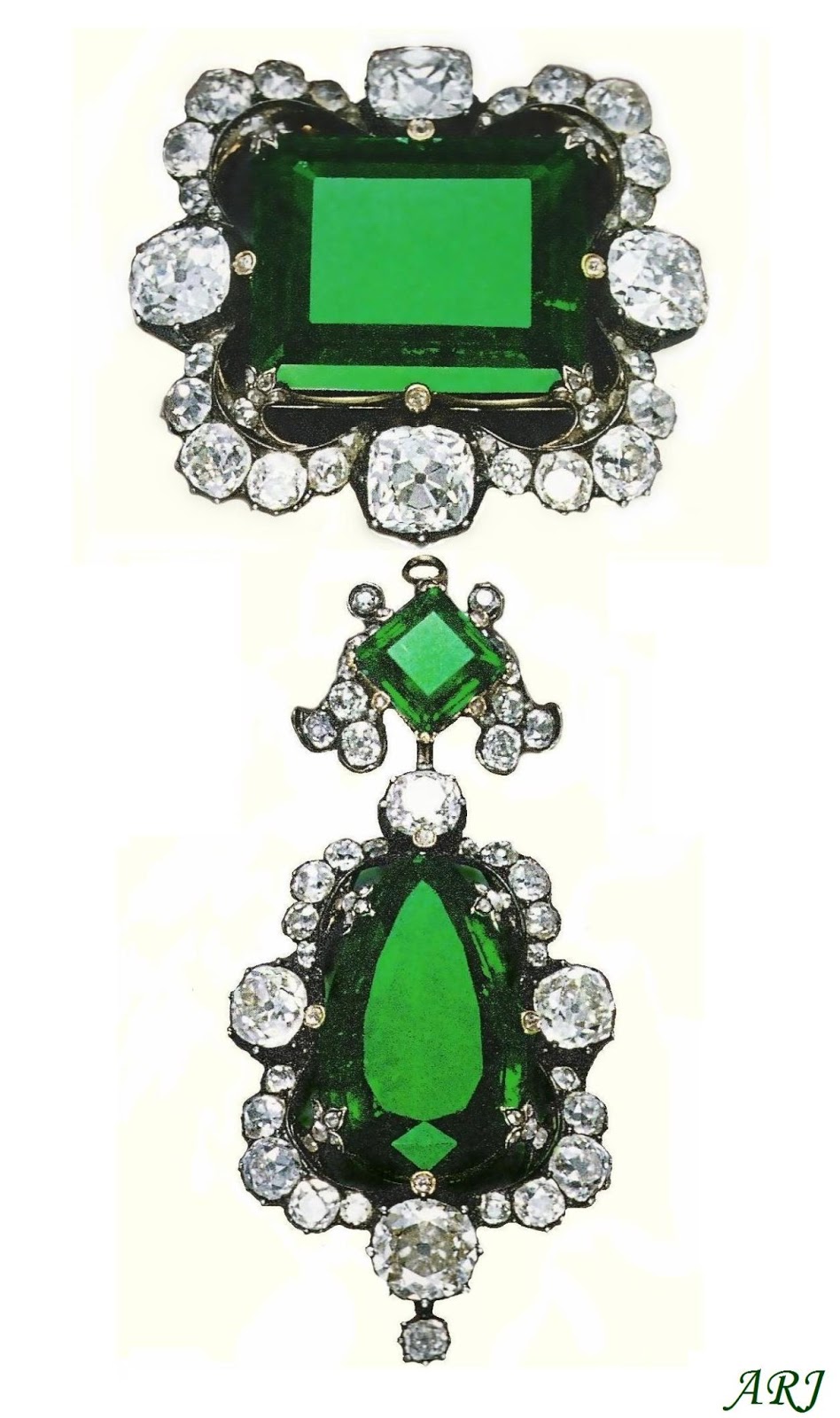 Queen's Royal Accessories