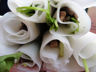 [Image: pho-cuon.jpg]