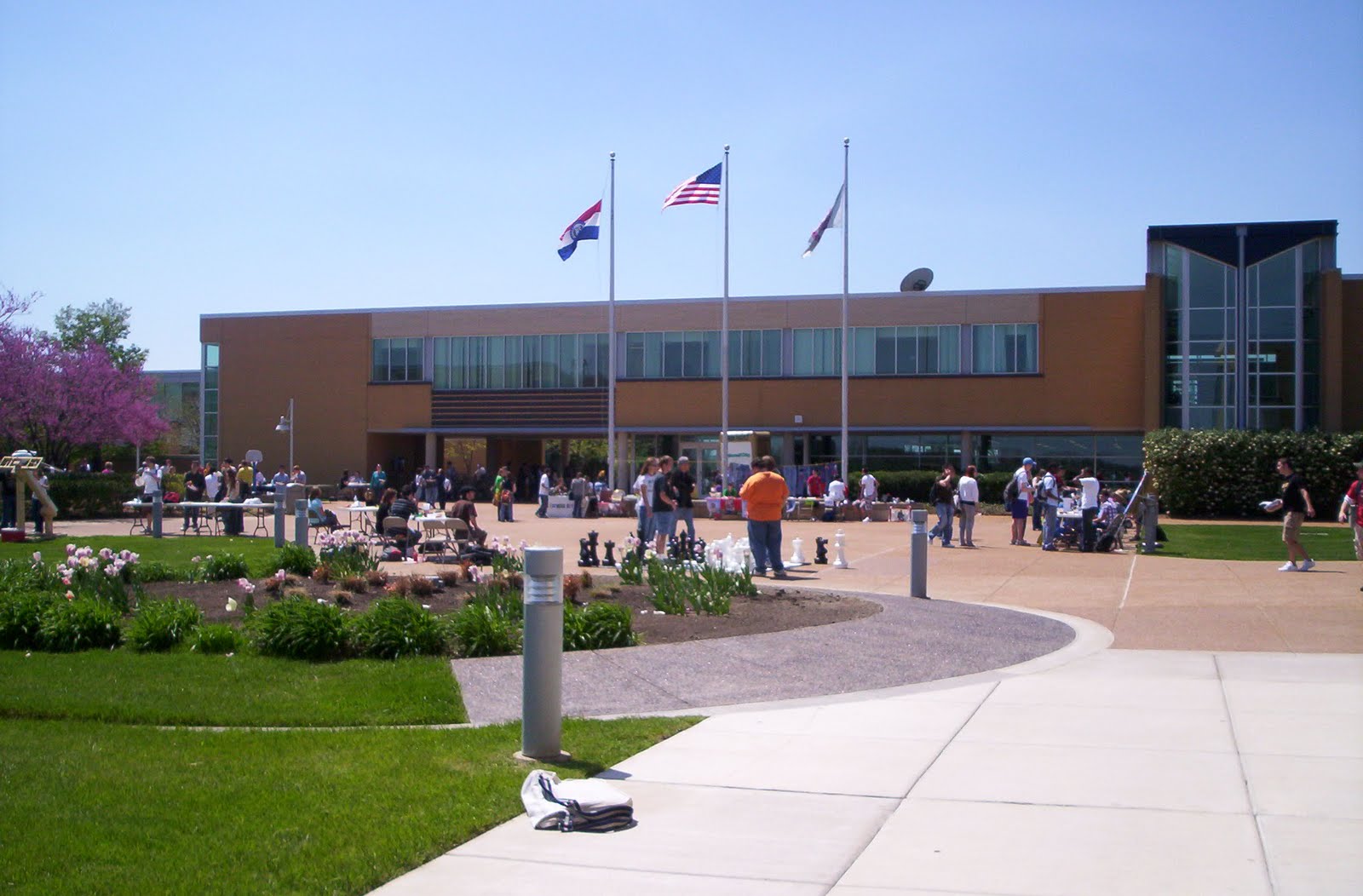 Verdades e Controversas Faculdades Assombradas St. Charles Community