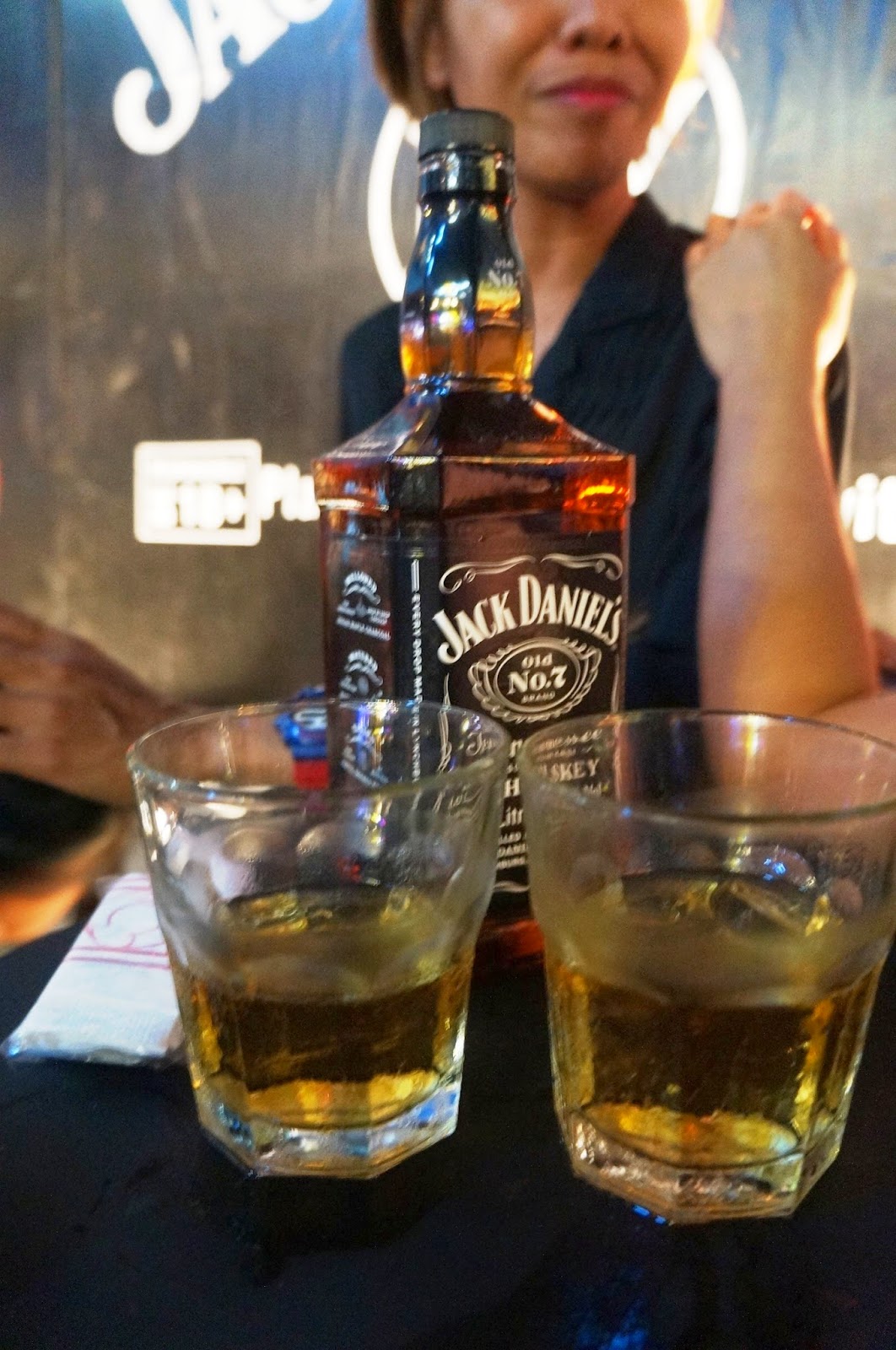 Jack Daniel�s Holiday Barrel Tree Lighting at Fuente Circle Eastwood