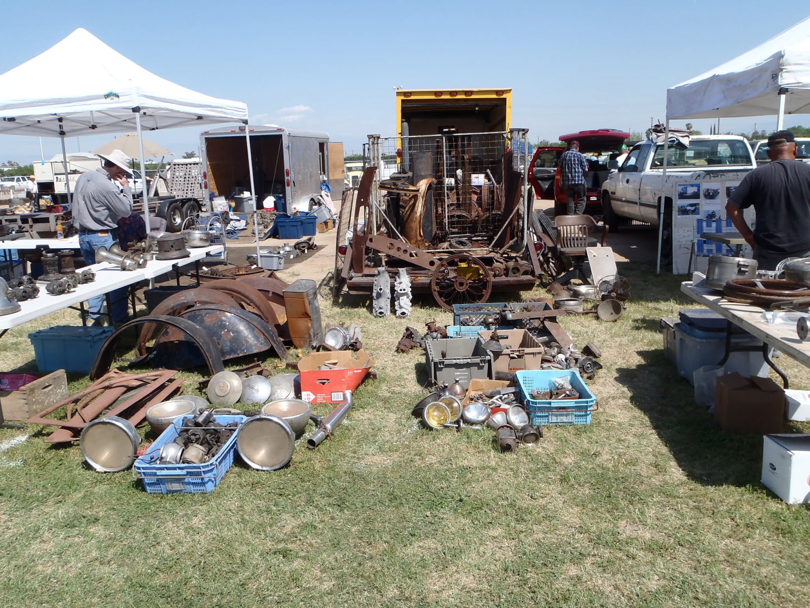 Fountainhead Antique Auto Museum: Bakersfield Swap Meet 2013