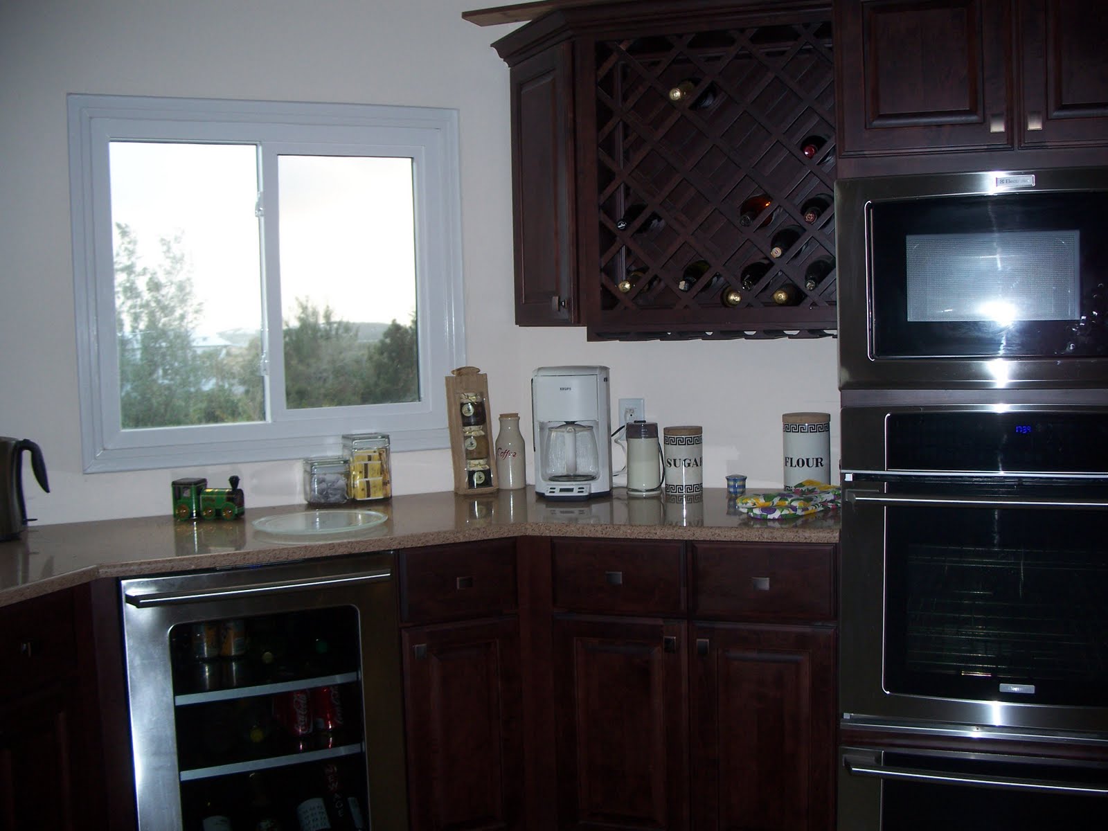 Global Sales Beautiful Bermuda Kitchen Project