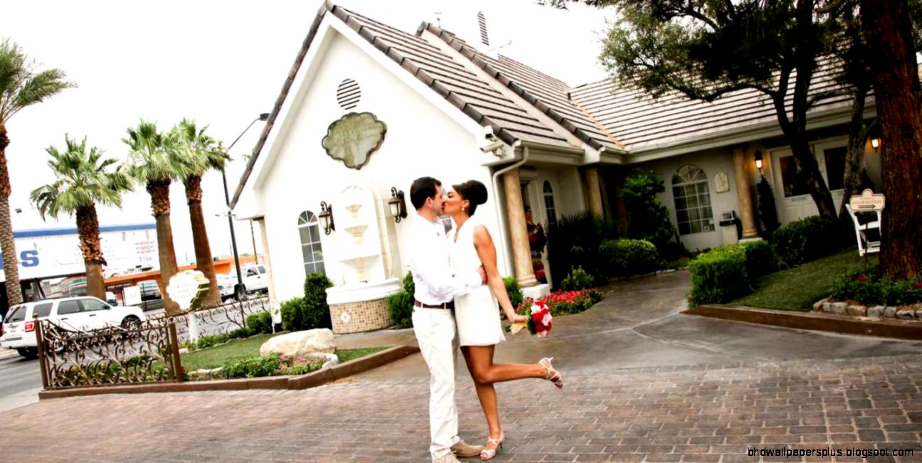 Wedding Ceremony at Chapel of the Flowers in Las Vegas Wedding Ceremony at Chapel of the Flowers in Las Vegas