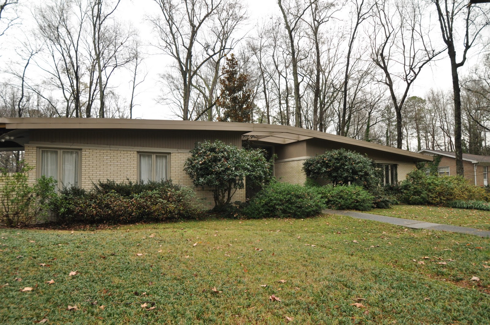 Charlotte Modern MidCentury Modern in Sherwood Forest