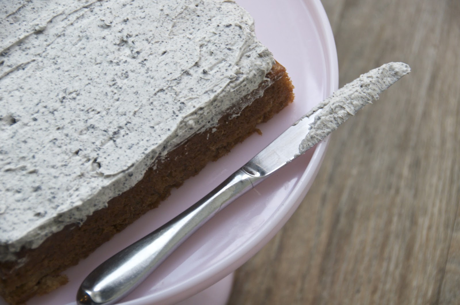 see you in the morning banana cake + oreo swiss meringue buttercream