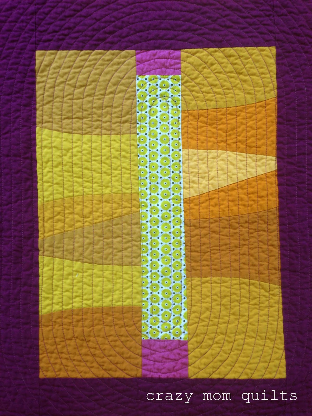 crazy mom quilts a spiral (and oval) quilting tutorial